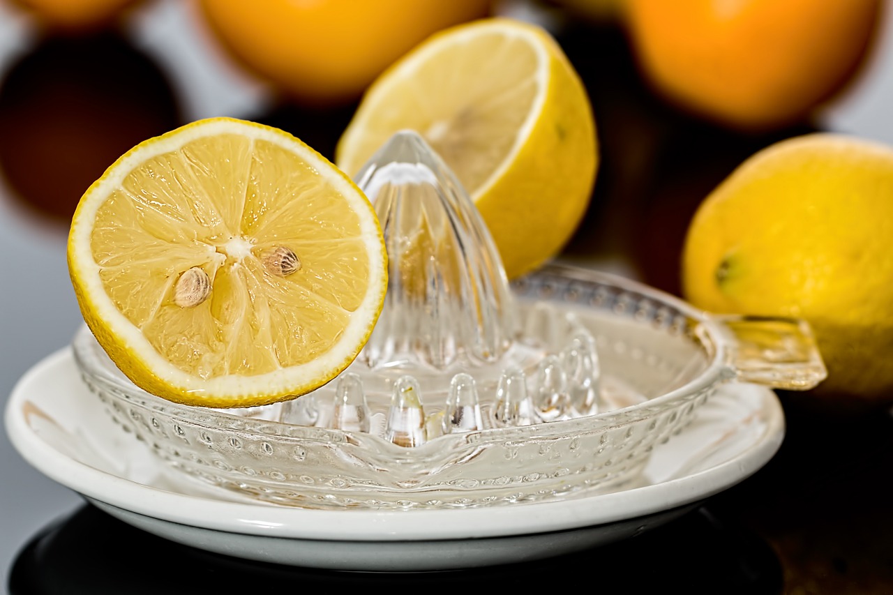 Zitronensaft gegen Noroviren einsetzen
